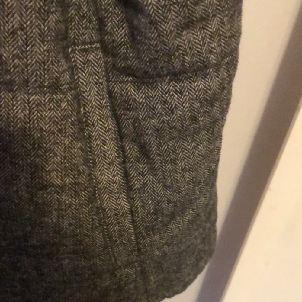 Old Navy Gray Quilted Vest - Picture 5 of 8